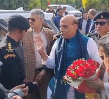 हल्द्वानी पहुंचे केंद्रीय रक्षा मंत्री राजनाथ सिंह,नए जोड़े को दिया आशीर्वाद