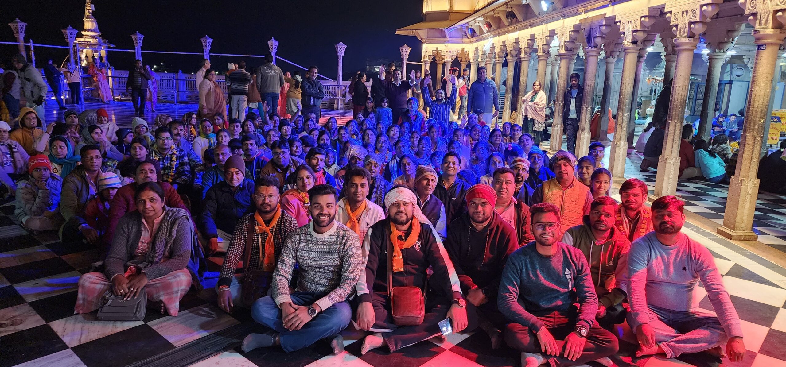 सितारगंज से 160 श्रद्धालु बसों से वृंदावन रवाना