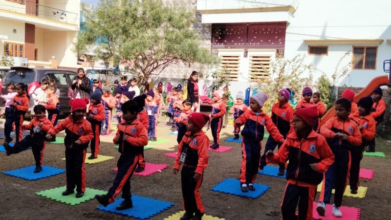 करिजमेटिव स्कूल में सेल्फ डिफेंस प्रशिक्षण का हुआ शुभारंभ।
