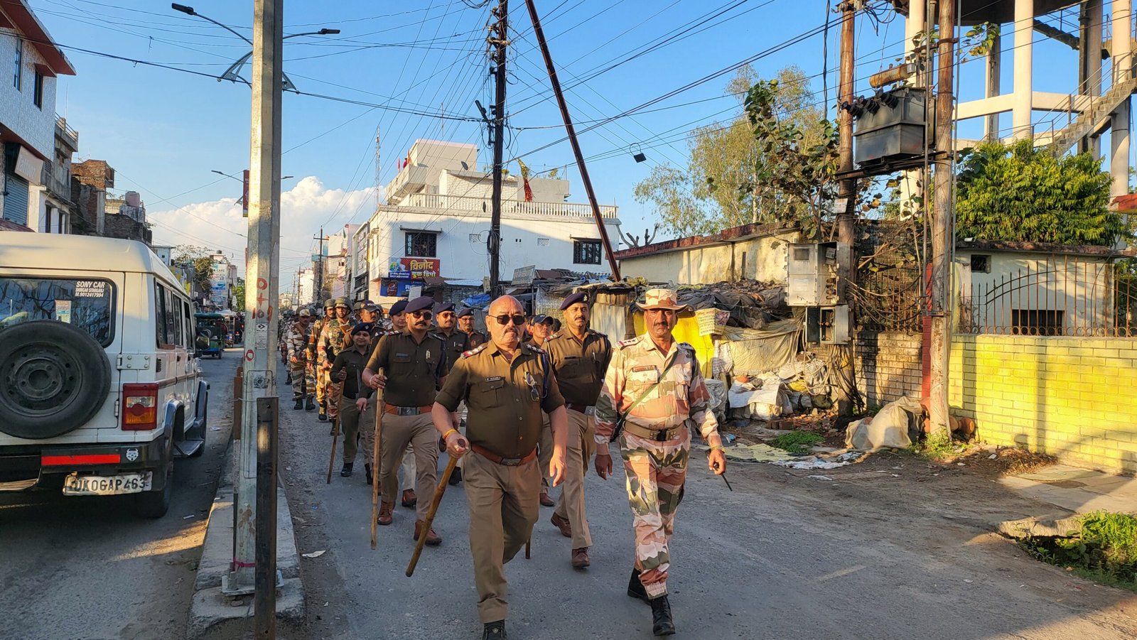 लोकसभा चुनाव को लेकर पुलिस-आईटीबीपी का फ्लैग मार्च