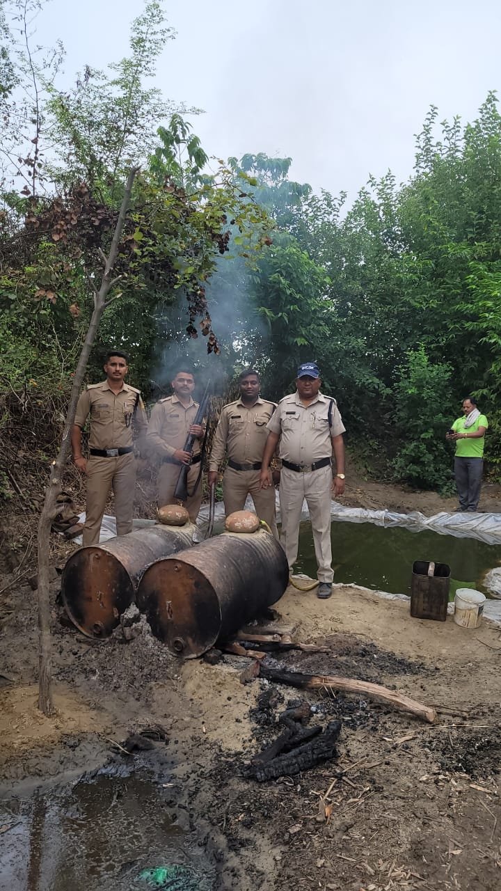 अबकारी विभाग फूल एक्शन में,अवैध शराब के खिलाफ तबातोड़ कार्यवाही