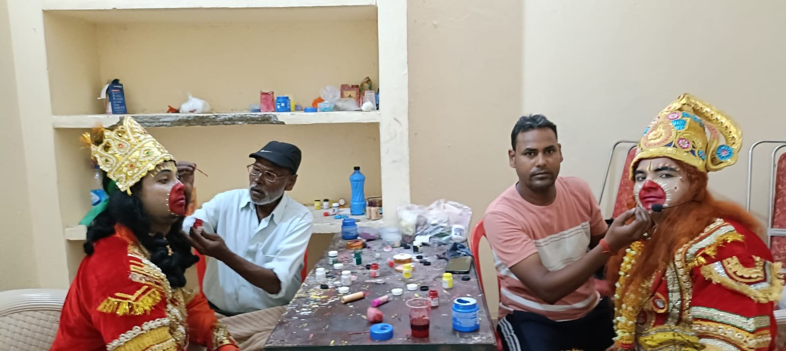 यहां परदे के पीछे चलती है एक और लीलापूर्ण आहुति हवन के साथ पर्वतीय रामलीला का हुआ समापन