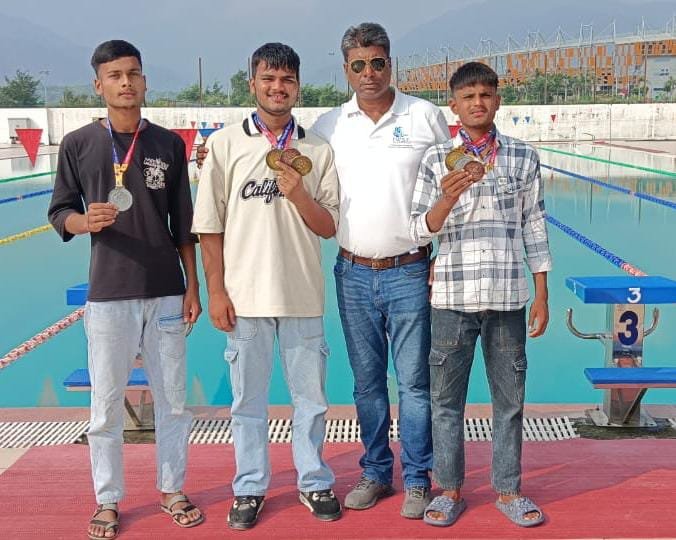 राजकीय इंटर कॉलेज सितारगंज के तीन छात्र राष्ट्रीय तैराकी प्रतियोगिता में हिस्सा लेंगे