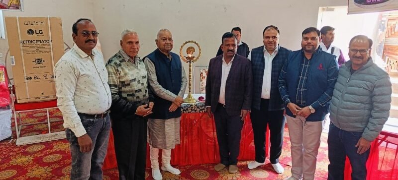 लकी ड्रा में 75 विक्रेताओं ने जीता इनाम   