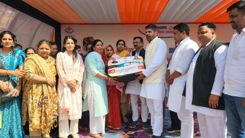 बहुउद्देश्यीय शिविर में अफसरों ने सुनीं लोगों की