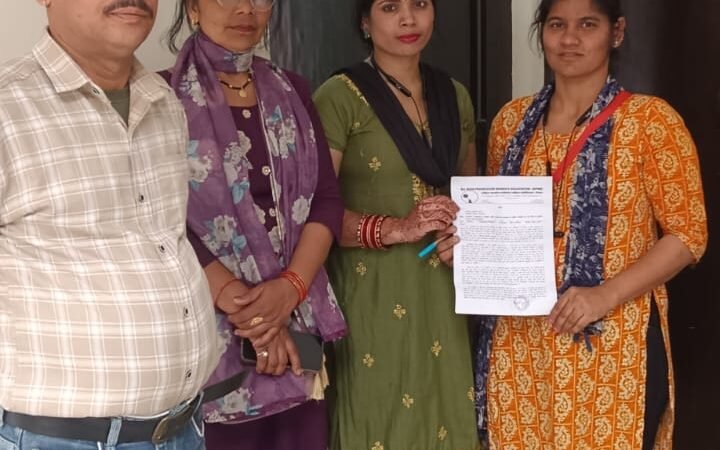 महिला अपराधों पर रोक लगाने के लिए सौंपा ज्ञापन