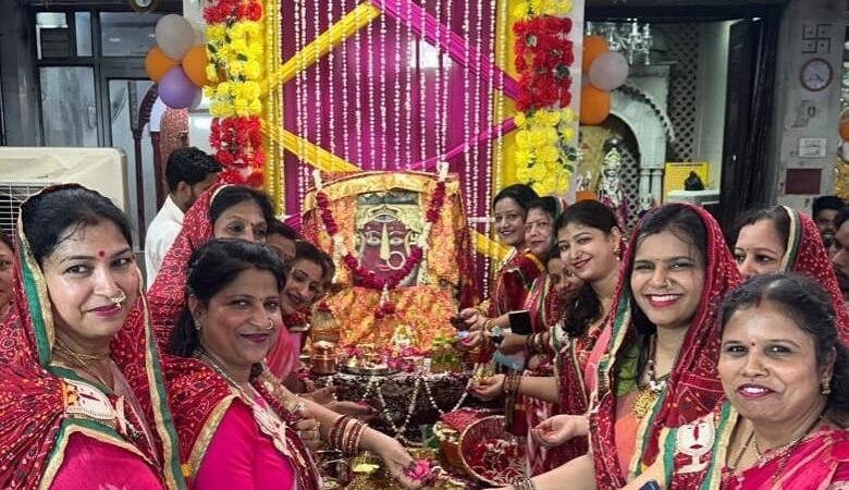 दादी रानी सती का सजा भव्य दरबार,दादी के भजनों की अमृतमय वर्षा