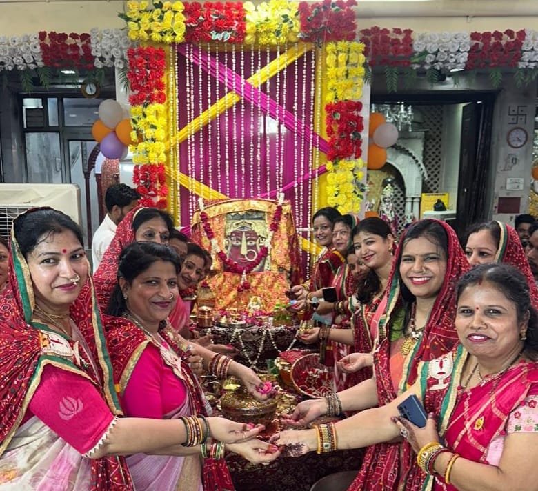 दादी रानी सती का सजा भव्य दरबार,दादी के भजनों की अमृतमय वर्षा