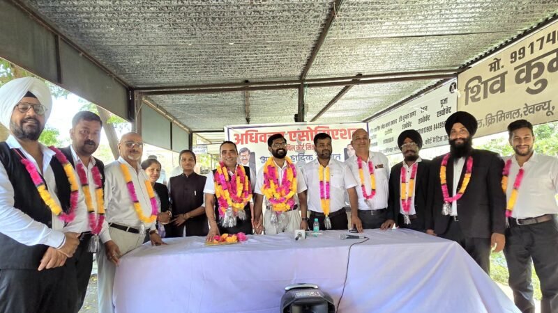 वकीलों ने अधिवक्ता एसोसिएशन सिविल कोर्ट सितारगंज का किया गठन 