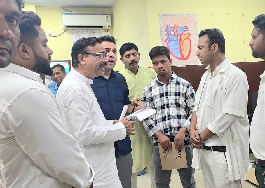 सितारगंज उपजिला चिकित्सालय में हंगामा, मरीजों व गर्भवती महिलाओं ने खोली पोल, भाजपा नेताओं ने जताई नाराज़गी