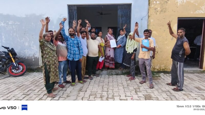 मांगों को लेकर सफाई कर्मचारियों ने भेजा सीएम को ज्ञापन