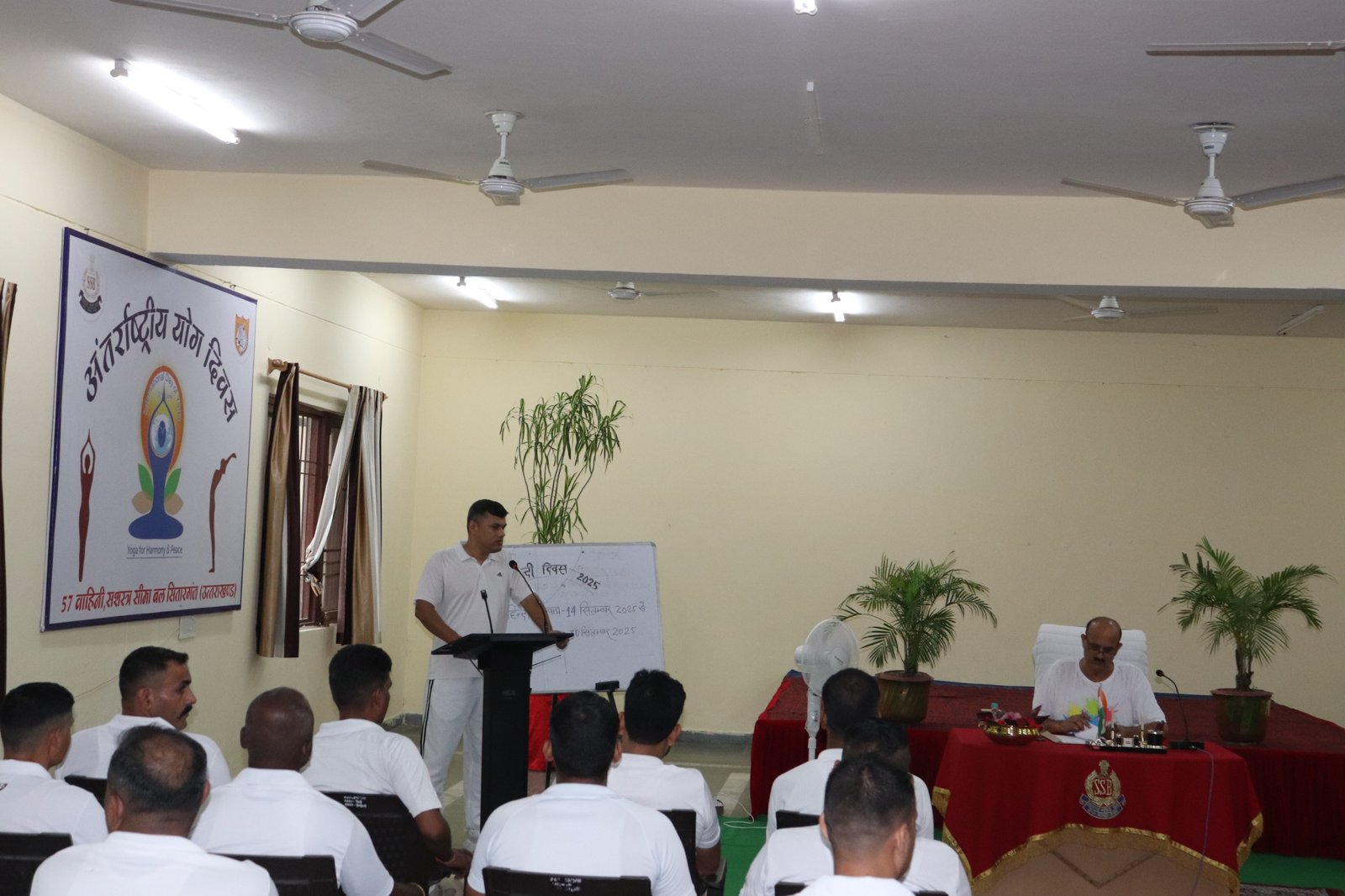 राजभाषा हिंदी के अधिक से अधिक प्रयोग का लें संकल्प: कमांडेंट