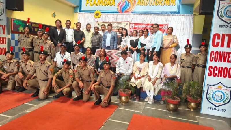 छात्र छात्राओं को नशे दूर रहने के प्रति किया जागरूक, स्कूल में लगाया गया शिविर